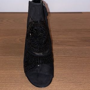 Imagine Vince Camuto IM-Resh, 8M, Black Kid Suede, Sequin, Mesh Heels, Brand New